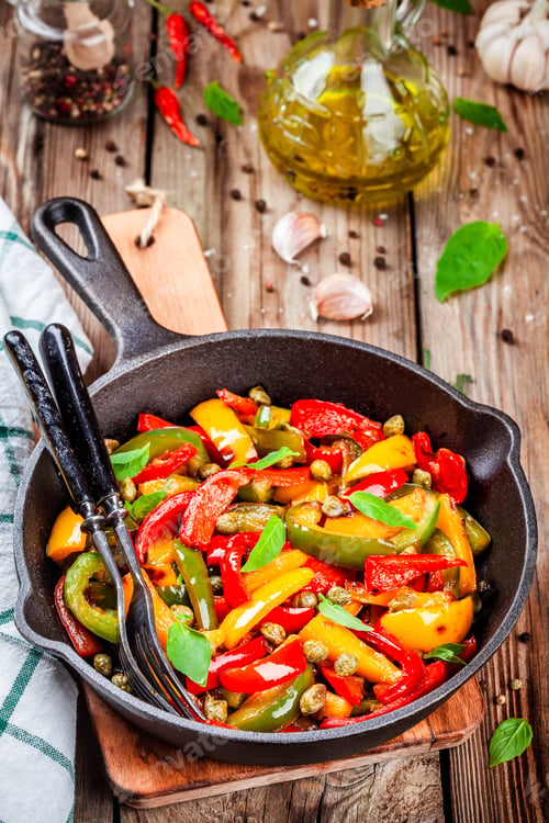 Preview: Italian cuisine, peperonata: roasted bell pepper with capers and basil