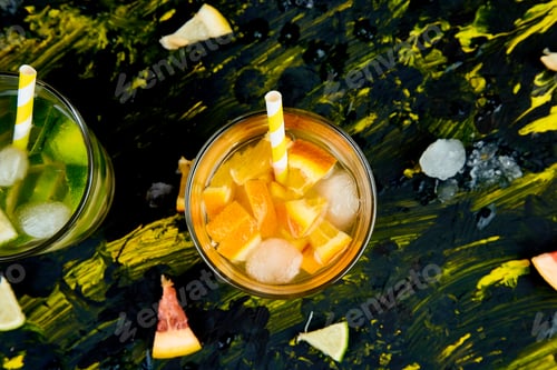 Preview: Healthy Detox citrus water or lemonade.