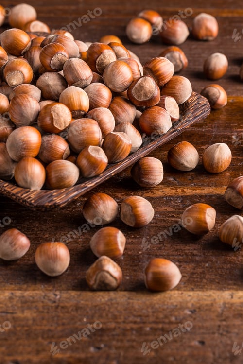 Preview: Hazelnuts
