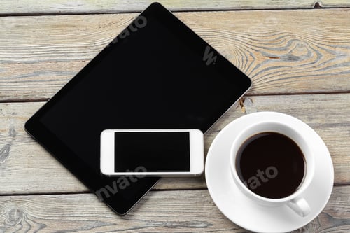 Preview: digital tablet and smartphone on the table