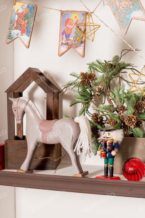 Preview: creative interior decorations with a Nutcracker figurine and horse in a shopping center. home