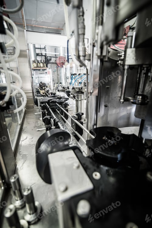 Preview: Metallic�conveyor on microbrewery