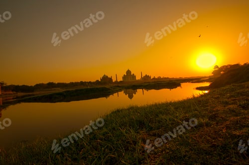 Preview: Taj Mahal scenic sunset view in Agra, India
