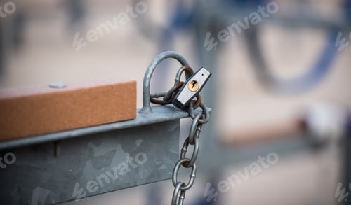 Preview: Lock And A Chain