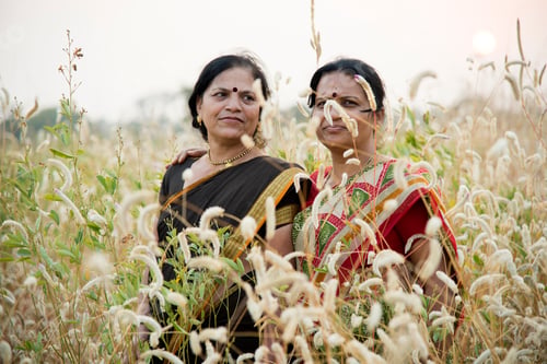 Preview: Smiling woman farmer in agricultural field