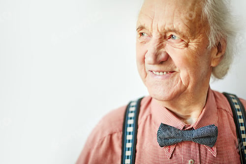 Preview: Senior man