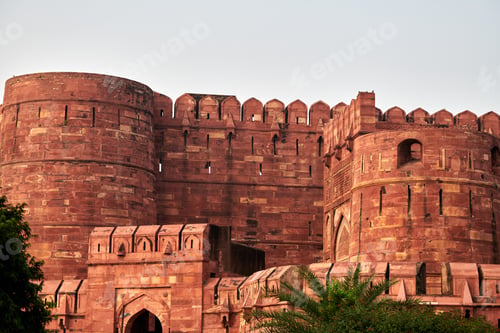 Preview: Walls of Agra red fort in India, view from main entrance Amar Singh Gate to ancient building