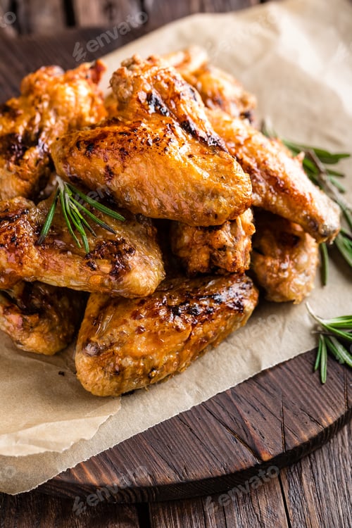 Preview: BBQ chicken wings, spicy grilled meat