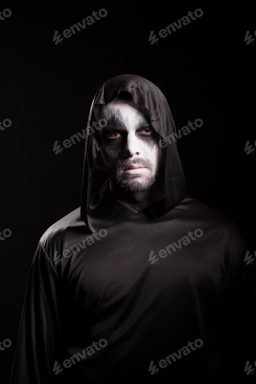 Preview: Man with scary make up for halloween