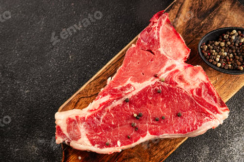 Preview: Raw steak T-bone fresh meat premium beef snack fresh delicious gourmet food