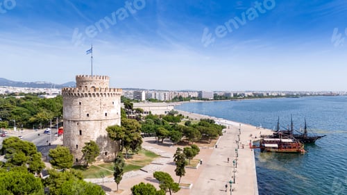 Preview: Aerial view of the Whiite Tower, in Thessaloniki, Greece