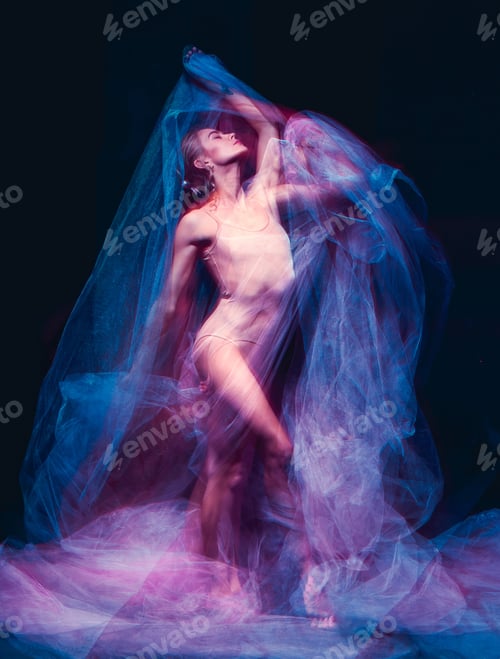 Preview: The art photo-emotional dance of beautiful ballerina