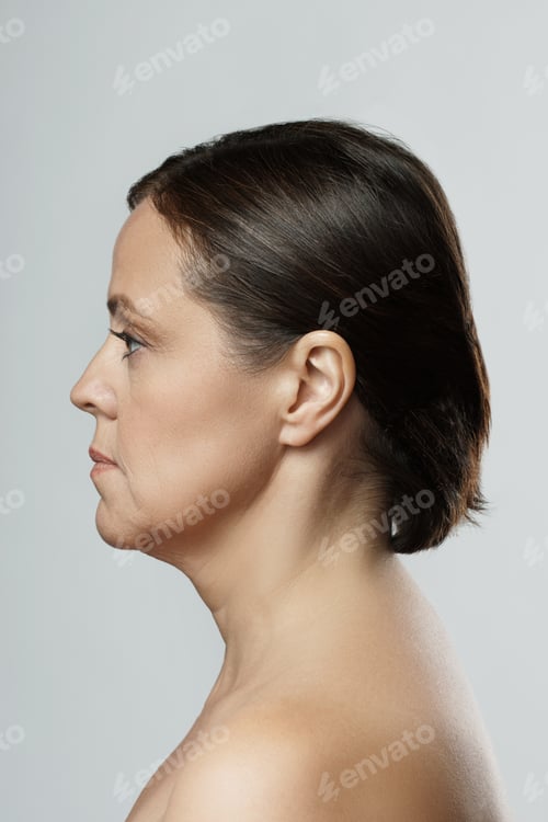 Preview: Pretty middle aged woman with wrinkled skin