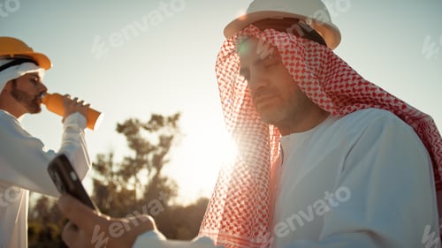 Preview: Hot And Busy Day At The Worksite