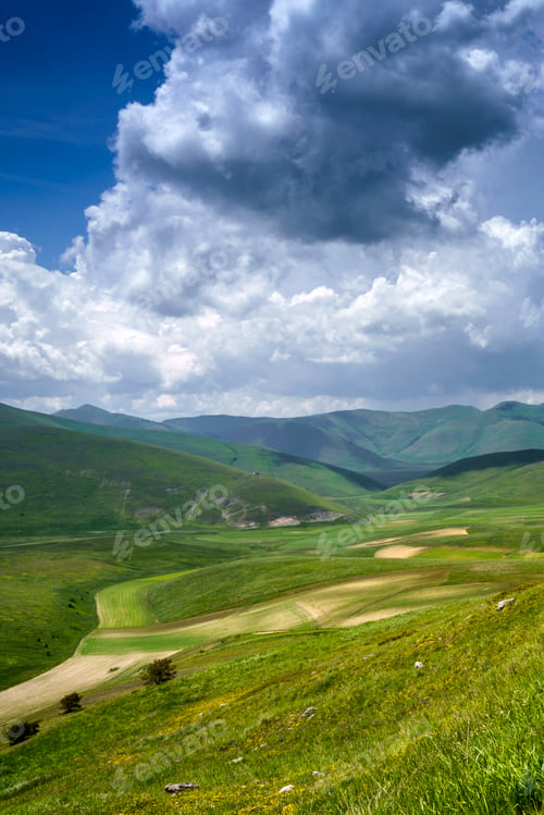 Preview: Piano Grande di Castelluccio, mountain and rural landscape