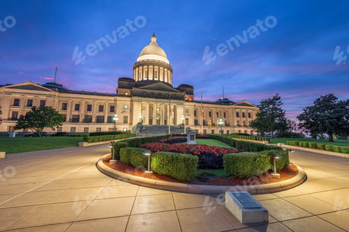 Preview: Little Rock, Arkansas, USA at the State Capitol and Park