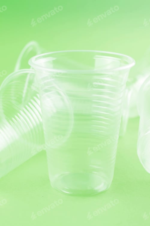Preview: White plastic disposable tableware