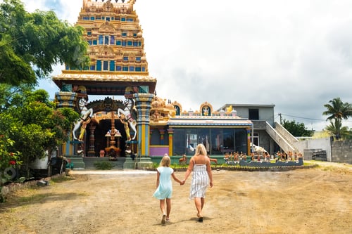 Preview: People go to an Indian temple on the island of Mauritius in the Indian Ocean