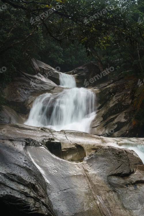 Preview: waterfall in north queensland slow shutter