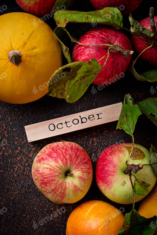 Preview: Autumn background with apple and pumpkin