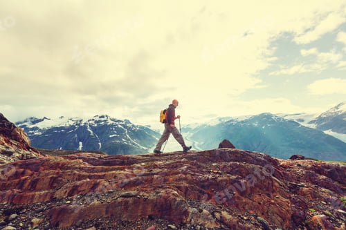 Preview: Hike in Canada