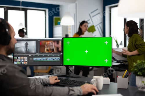 Preview: Video editor using computer with chroma key, mock up isolated display