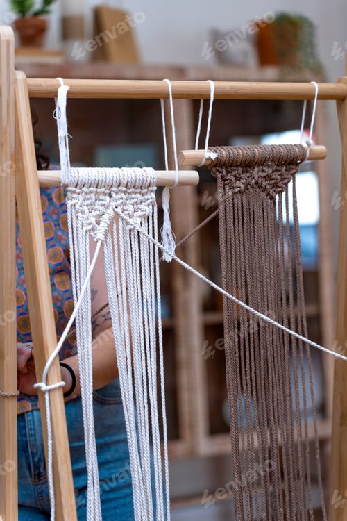 Preview: Colorful macrame in the frame.