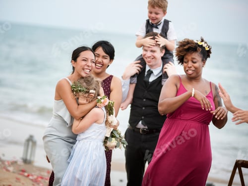 Preview: Wedding guests clapping for the bride and groom