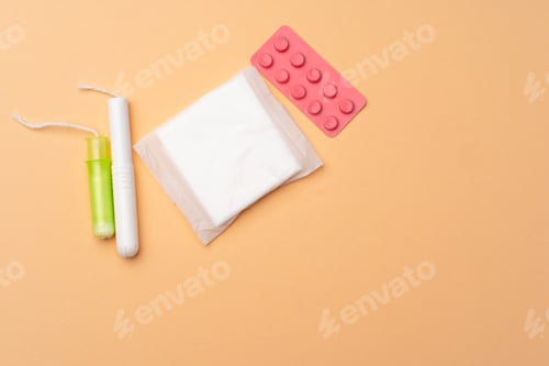 Preview: Flat lay of Pads, tampons and pills