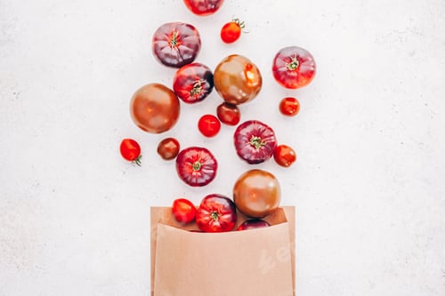 Preview: Tomatoes Mar Azul on white wooden table background