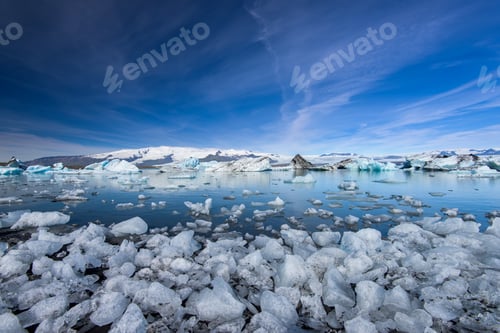 Preview: Diamond Beach in Winter in Iceland