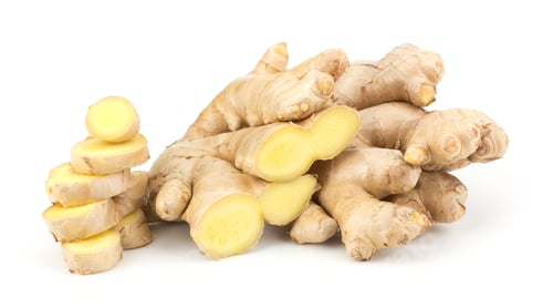 Preview: Fresh ginger root isolated on white background