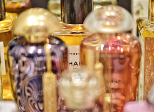 Preview: Perfume bottles