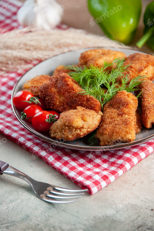 Preview: front view tasty chicken wings with greens and tomatoes on light background meal lunch burger