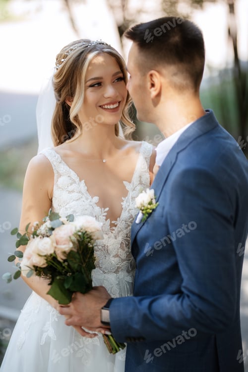 Preview: the first meeting of the bride and groom