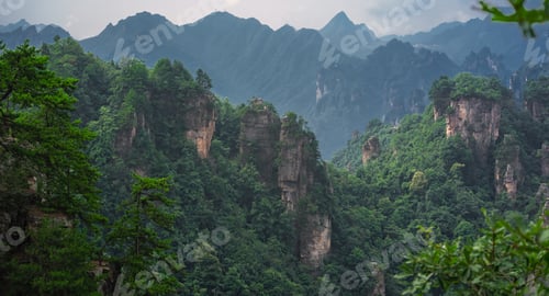Preview: Stone pillars of Tianzi mountains in Zhangjiajie