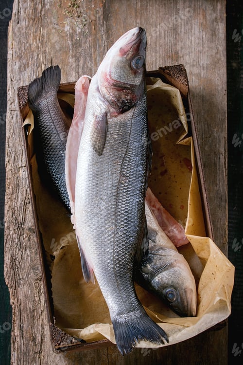 Preview: Raw seebass fish
