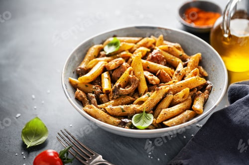 Preview: Pasta penne with mushrooms and sauce