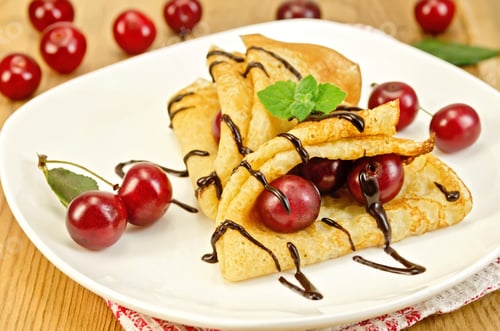 Preview: Crepes with Cherries and Chocolate Syrup