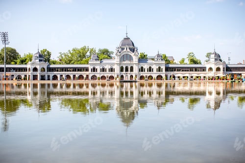 Preview: City Park Ice-skating building in Budapest