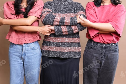 Preview: Women Support Each Other