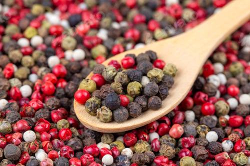 Preview: Mixture of dry round hot red pepper, black pepper, white pepper, green pepper