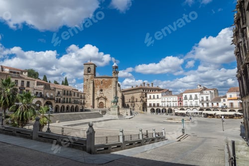 Preview: Beautiful landscape shot of the Plaza Mayor de Trujillo in Extremadura, Spain on a bright day