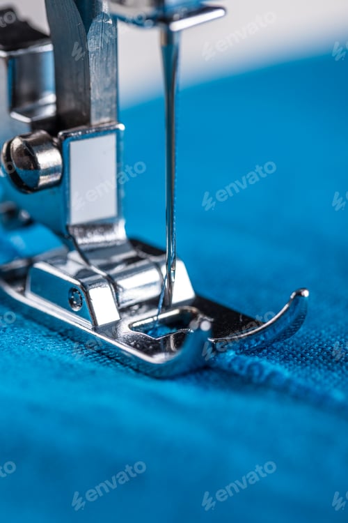 Preview: Sewing machine and fabric