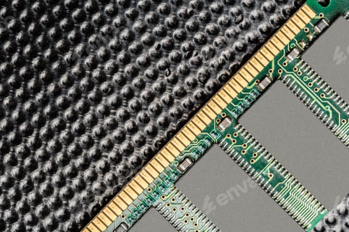 Preview: Computerchip, Technology and Electronics Industry