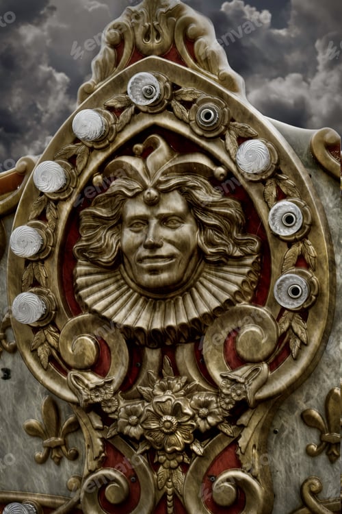 Preview: Vertical shot of the bronze ornament with lights