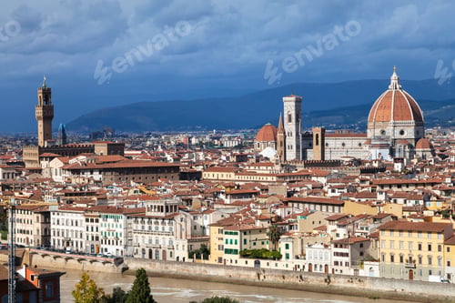 Preview: skyline of Florence with Cathedral and Palazzo