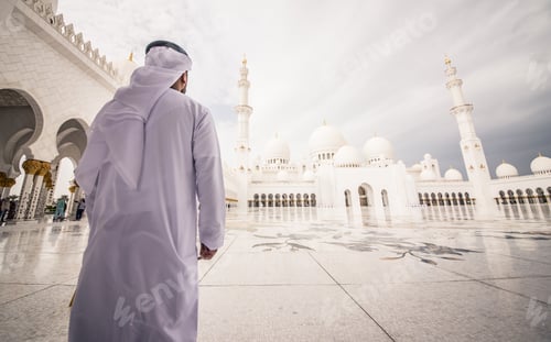 Preview: Arabic man at the mosque