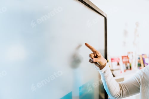 Preview: Presentation of business in a meeting, an entrepreneur explains his project to potential