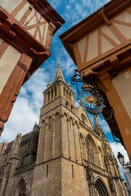 Preview: Vannes medieval, old wooden houses and St. Peter's Cathedral Basilica